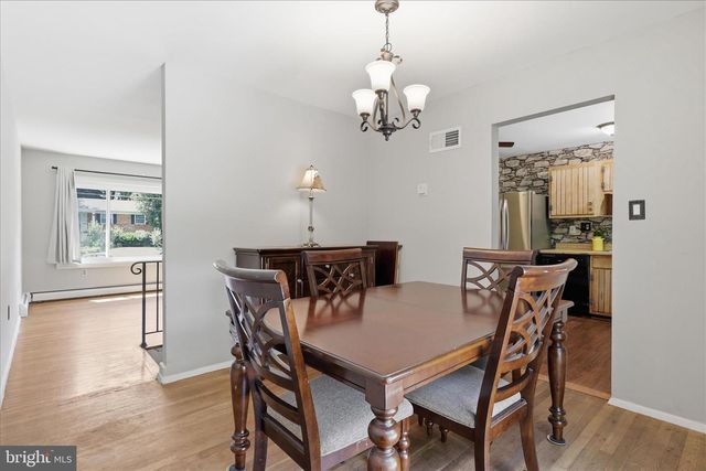 2311 W LONGVIEW DR, Woodbridge, VA 22191