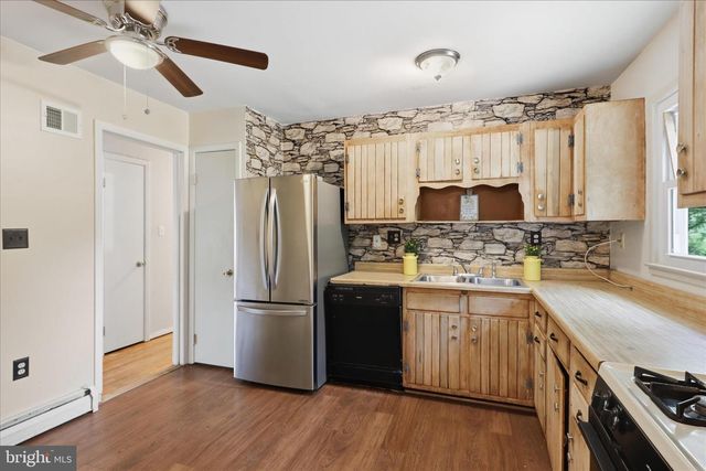 2311 W LONGVIEW DR, Woodbridge, VA 22191