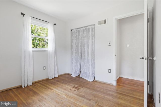 2311 W LONGVIEW DR, Woodbridge, VA 22191