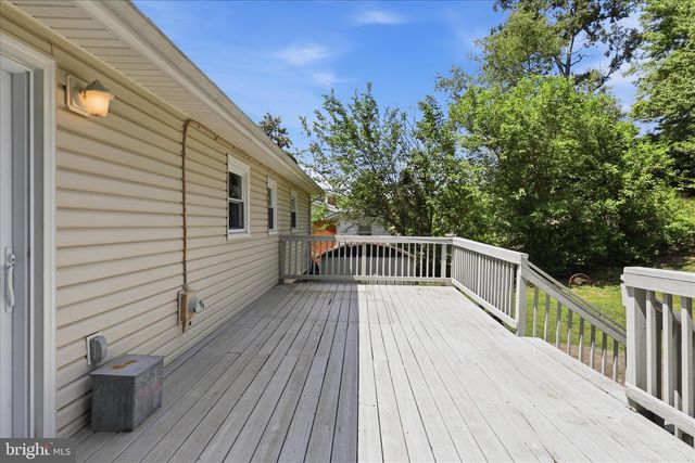 2311 W LONGVIEW DR, Woodbridge, VA 22191