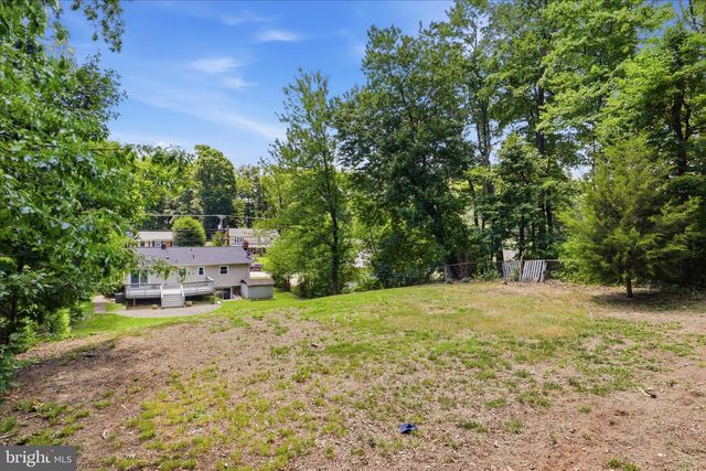 2311 W LONGVIEW DR, Woodbridge, VA 22191