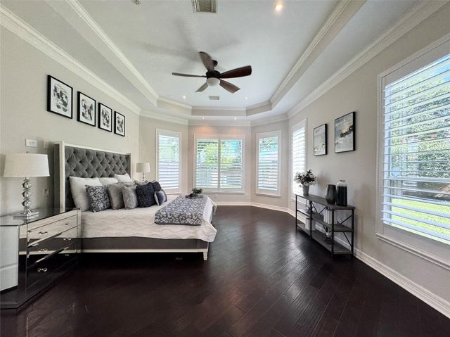 24 Saint Christopher Court, Sugar Land, TX 77479