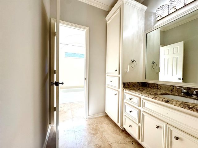 24 Saint Christopher Court, Sugar Land, TX 77479