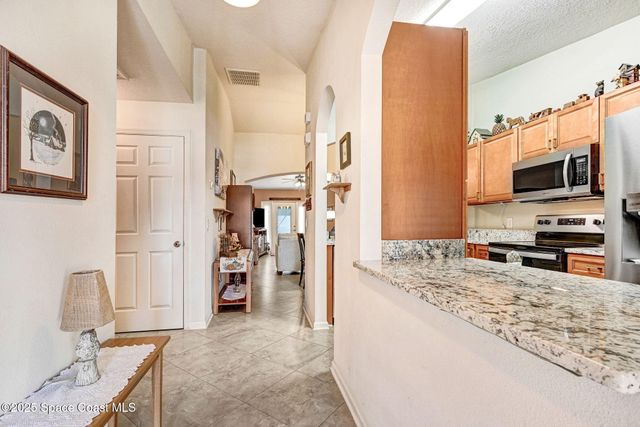 1070 Luminary Circle, 104, Melbourne, FL 32901