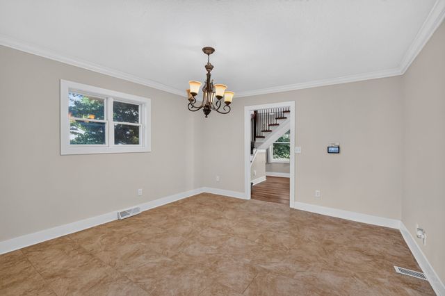 2833 36th Street, Des Moines, IA 50310