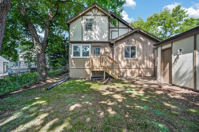 2833 36th Street, Des Moines, IA 50310