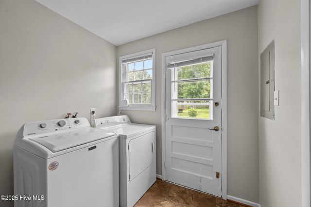 709 Barn Street, Jacksonville, NC 28540