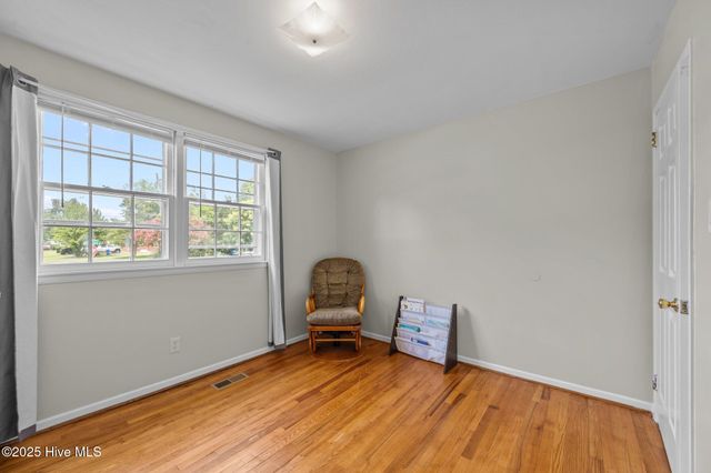 709 Barn Street, Jacksonville, NC 28540