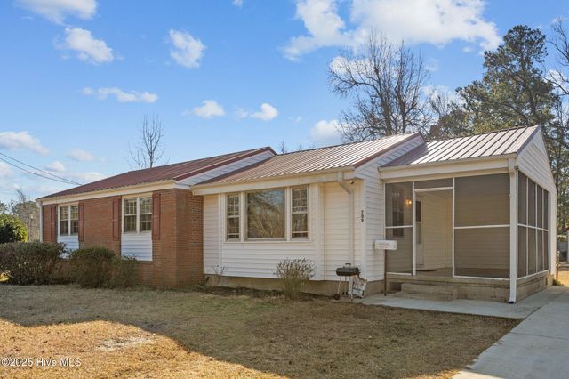 709 Barn Street, Jacksonville, NC 28540