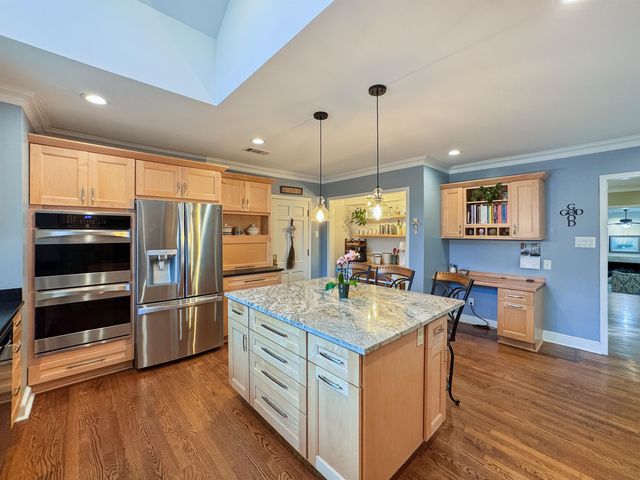 40 N GOODLETT ST, Memphis, TN 38117