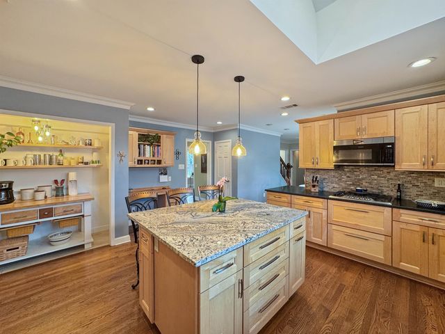 40 N GOODLETT ST, Memphis, TN 38117