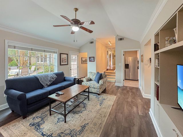 40 N GOODLETT ST, Memphis, TN 38117