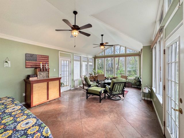 40 N GOODLETT ST, Memphis, TN 38117