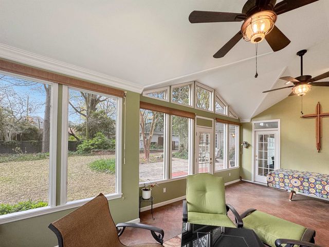 40 N GOODLETT ST, Memphis, TN 38117