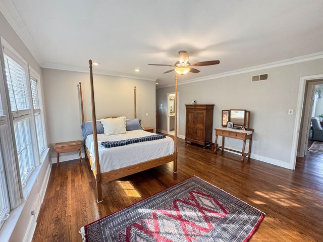 40 N GOODLETT ST, Memphis, TN 38117