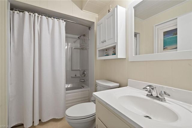 2573 Sandpiper RD, Virginia Beach, VA 23456