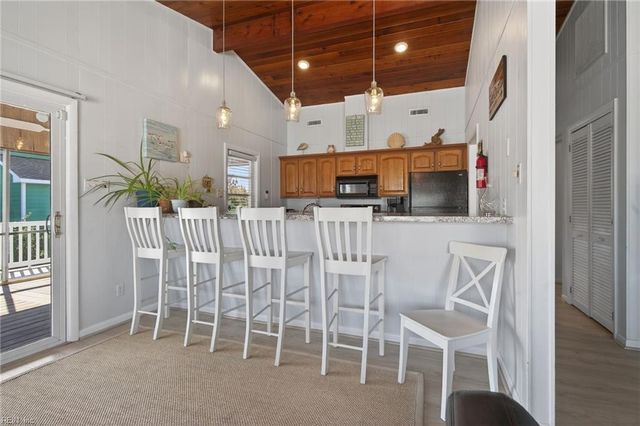 2573 Sandpiper RD, Virginia Beach, VA 23456