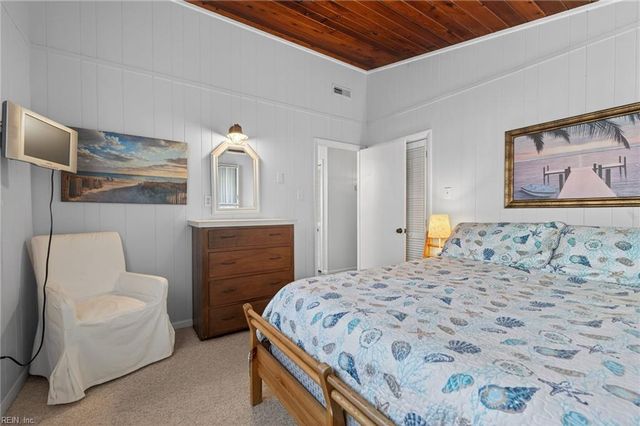 2573 Sandpiper RD, Virginia Beach, VA 23456