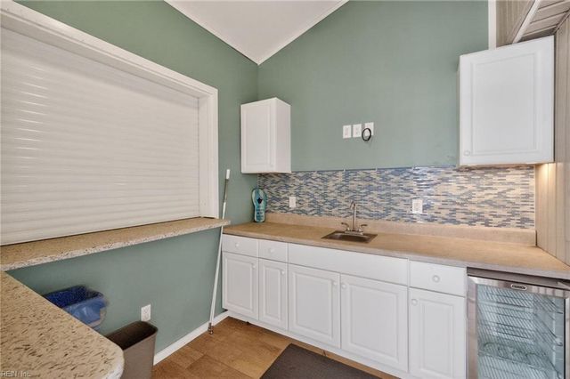 2573 Sandpiper RD, Virginia Beach, VA 23456