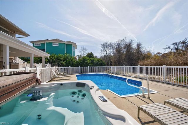 2573 Sandpiper RD, Virginia Beach, VA 23456