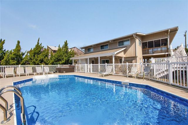 2573 Sandpiper RD, Virginia Beach, VA 23456