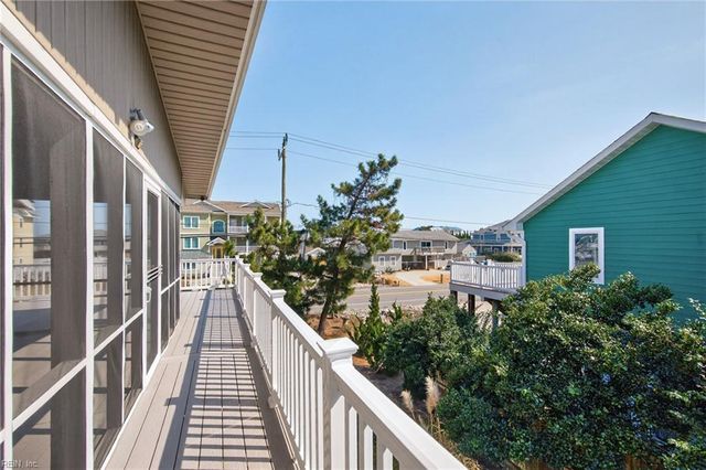 2573 Sandpiper RD, Virginia Beach, VA 23456