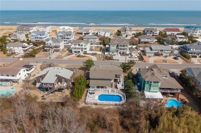 2573 Sandpiper RD, Virginia Beach, VA 23456