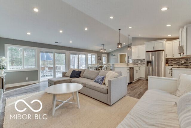 8279 Aspen Drive, Nineveh, IN 46164