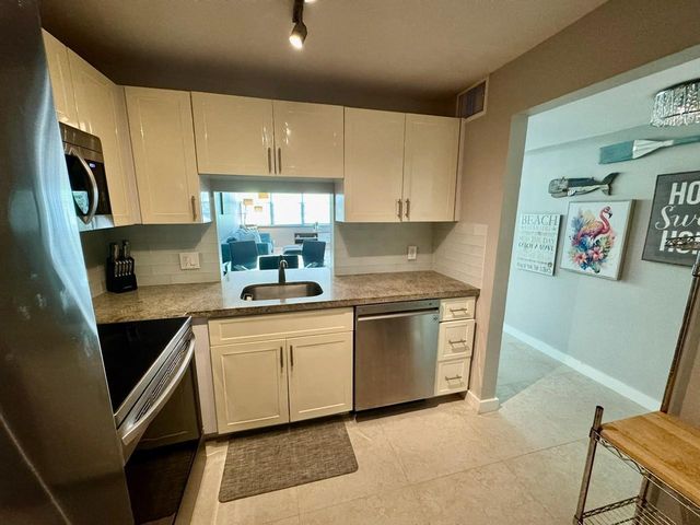 1160 N FEDERAL Highway 315, Fort Lauderdale, FL 33304
