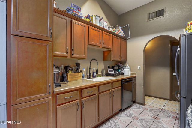 11908 KINGS CREST Drive, El Paso, TX 79936