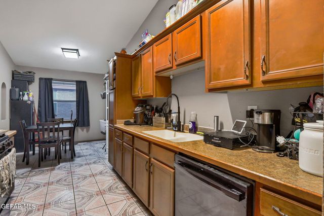 11908 KINGS CREST Drive, El Paso, TX 79936