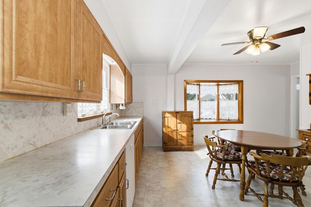 3034 Kenlawn Street, Columbus, OH 43224