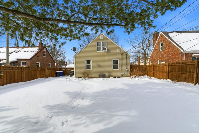 3034 Kenlawn Street, Columbus, OH 43224