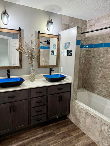 1756 Chickory Lane, Rochester, IN 46975