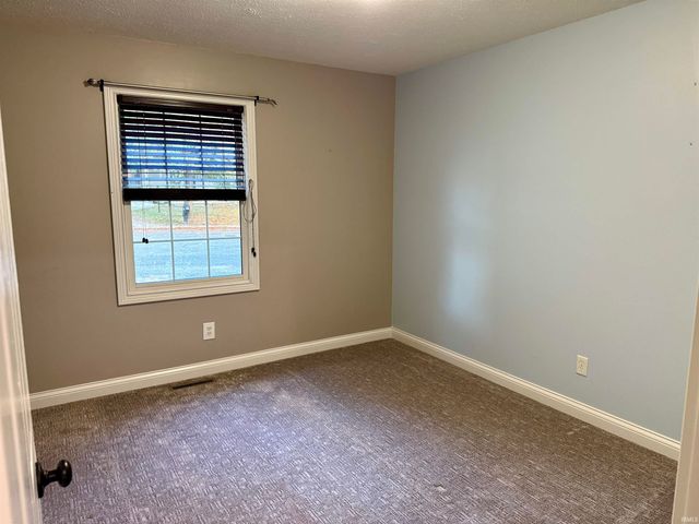 1756 Chickory Lane, Rochester, IN 46975