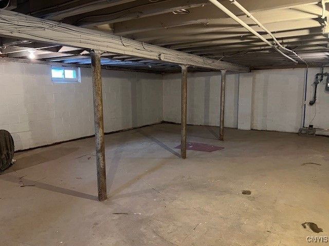 1672 Wesley Avenue, Utica, NY 13502