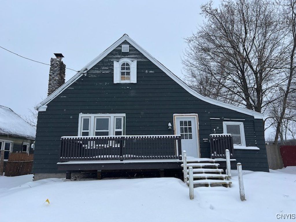 1672 Wesley Avenue, Utica, NY 13502