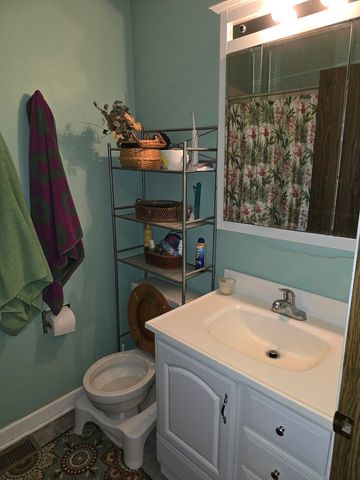 1067 Glouchester Harbor, Schaumburg, IL 60193