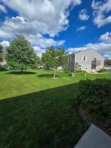 1067 Glouchester Harbor, Schaumburg, IL 60193