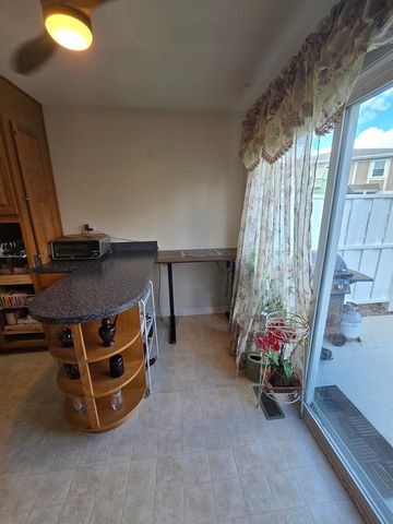 1067 Glouchester Harbor, Schaumburg, IL 60193
