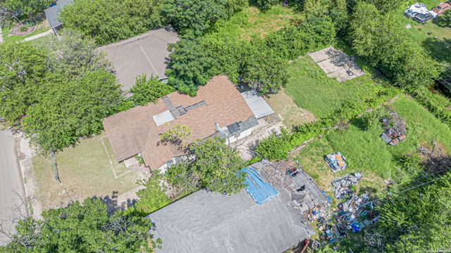 3719 W TRAVIS ST, San Antonio, TX 78207