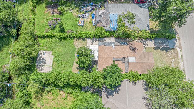 3719 W TRAVIS ST, San Antonio, TX 78207
