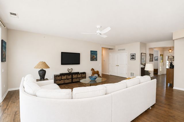 13453 E Grainery Lane, Huntley, IL 60142