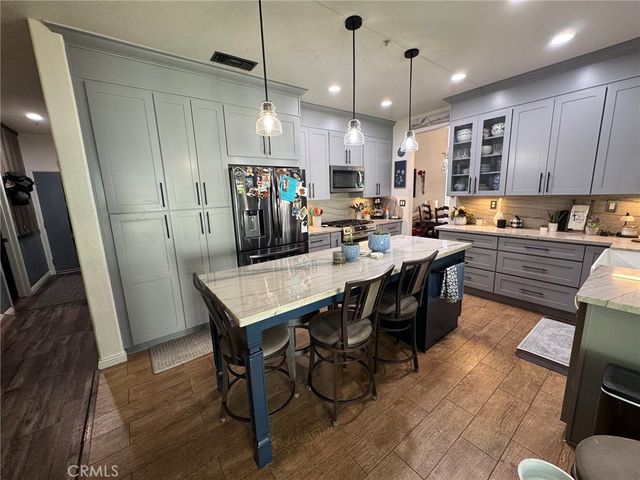 5392 Bullpen Drive, Fontana, CA 92336