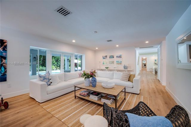 11905 SW 67th Ave 0, Pinecrest, FL 33156