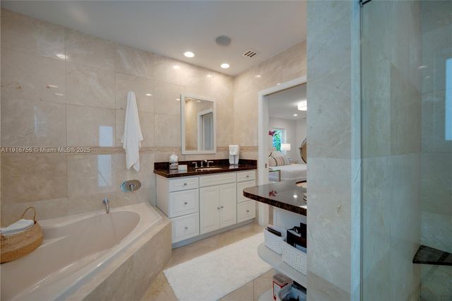 11905 SW 67th Ave 0, Pinecrest, FL 33156