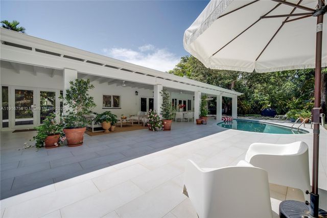 11905 SW 67th Ave 0, Pinecrest, FL 33156