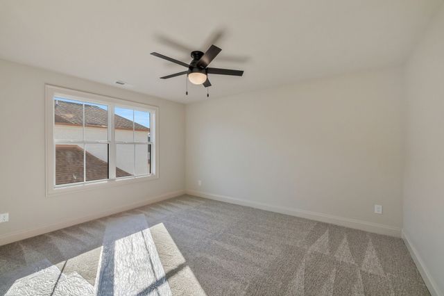 5548 Sinclair St, Murfreesboro, TN 37127