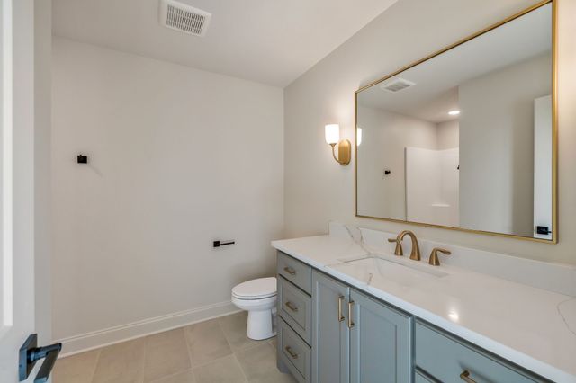 5548 Sinclair St, Murfreesboro, TN 37127