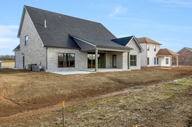 5548 Sinclair St, Murfreesboro, TN 37127